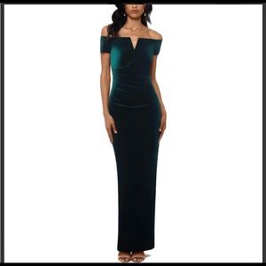 XSCAPE Off-Shoulder Velvet Evening Gown Size 12